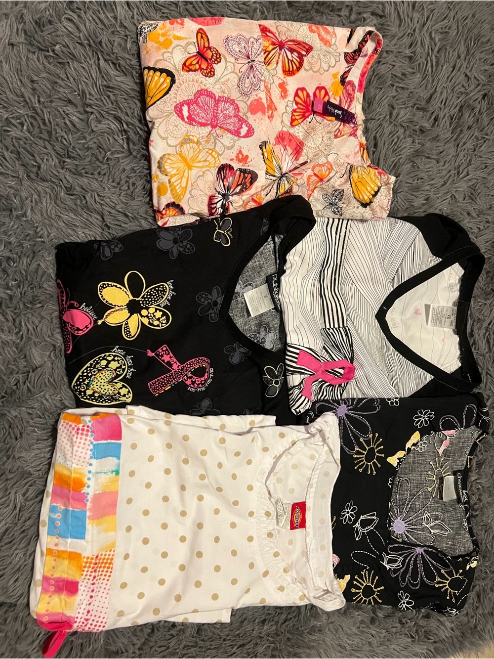 5 scrub tops XS and S
